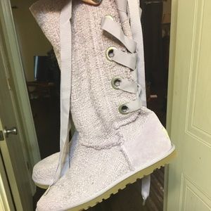 UGGS Heirloom Never worm lace-up boots
